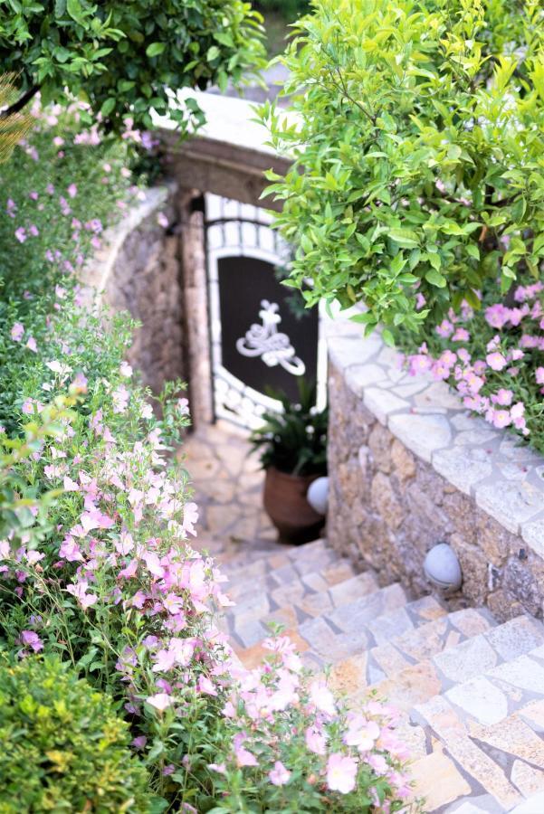 La Bella Vita - Luxury Holiday House Close To Corfu Town Potamos  Luaran gambar